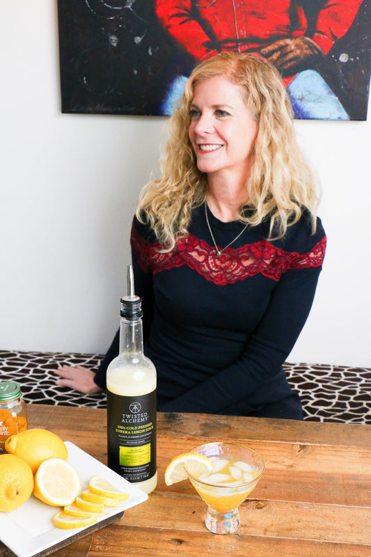 Bite Your Cold In The Butt with This Turmeric Ginger Mocktail - Twisted Alchemy